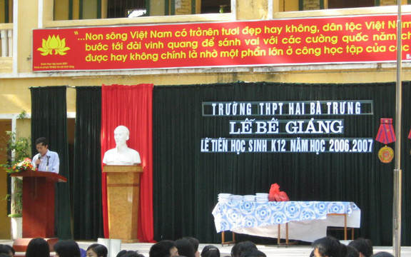 Trường THPT Đoàn Kết Hai Bà Trưng - Hồng Mai