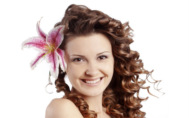 Kelvin Millan Hair Salon - Phố Viên