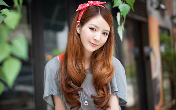 Uốn Tóc Thanh Trúc