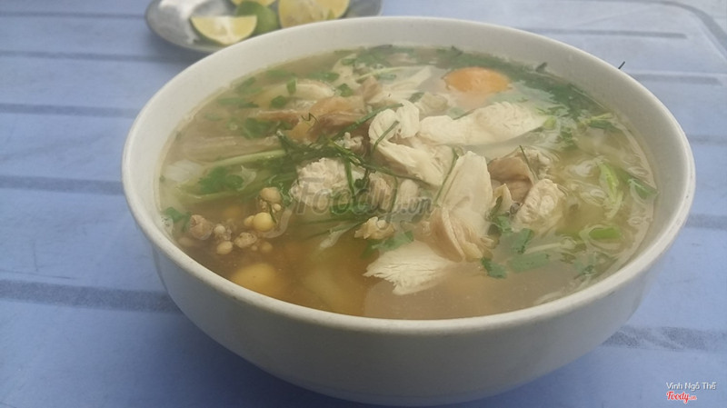 Phở gà đặc biệt