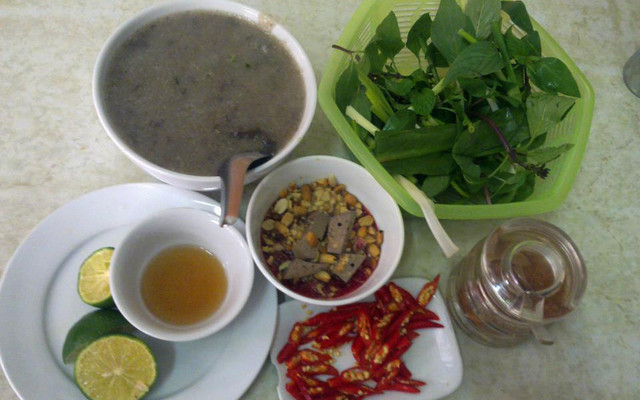 Huynh Đệ Quán - Cháo Lòng