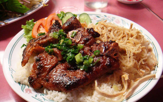 Cơm Tấm Quyền - Đường Số 4