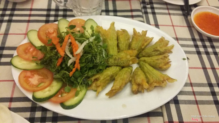 Bông bí nhồi cá thác lác chiên giòn