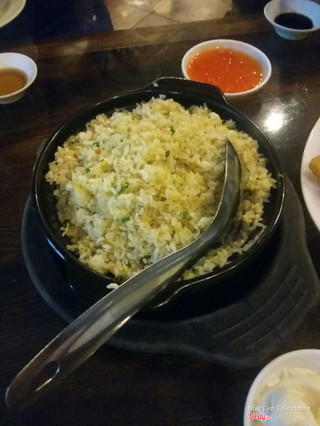 Cơm chiên cá mặn