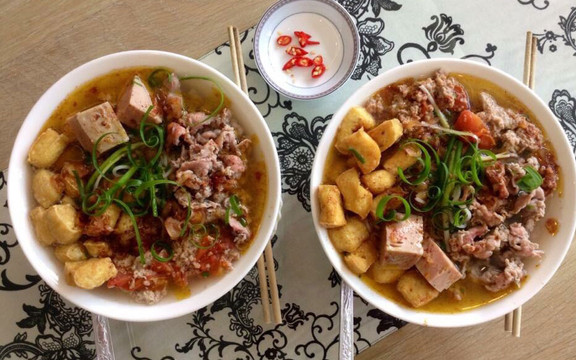 Lưu Dũng - Bún Riêu Cua & Chả Cuốn