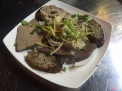 đây là phần lòng của tô cháo lòng 20k