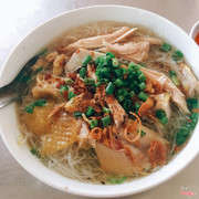 Bún gạo gà ...