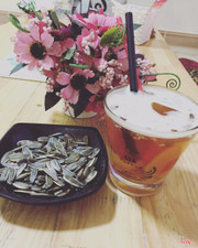 Đồ uống ngon. Trang trí bắt mắt, ấm cúng rất thích hợp cho các buổi tám