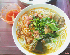 Bún bò thập cẩm