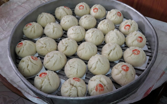 Năm Cheo - Bánh Bao