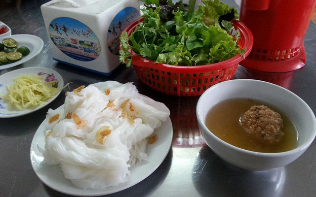 Bánh Cuốn Nóng & Trứng Vịt Lộn - Đoàn Kết