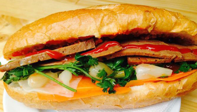 Bánh Mì - Chả Cá & Heo Quay