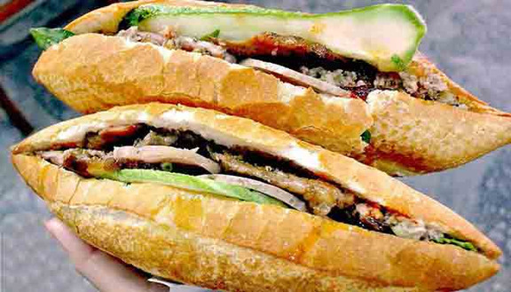 Toàn Tú - Bánh Mì Phố Cổ