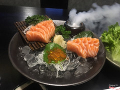 Sashimi cá hồi