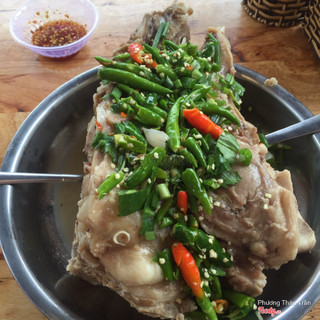 Xương má hàm sốt ớt thái