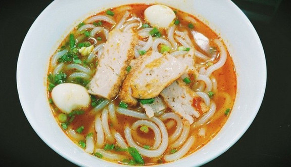 Bánh Canh Ghẹ, Xương & Chả Cá