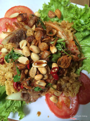 Mì bò kim chi xào