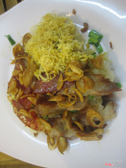 Xôi thập cẩm xá xíu chà bông lạp xưởng 25k