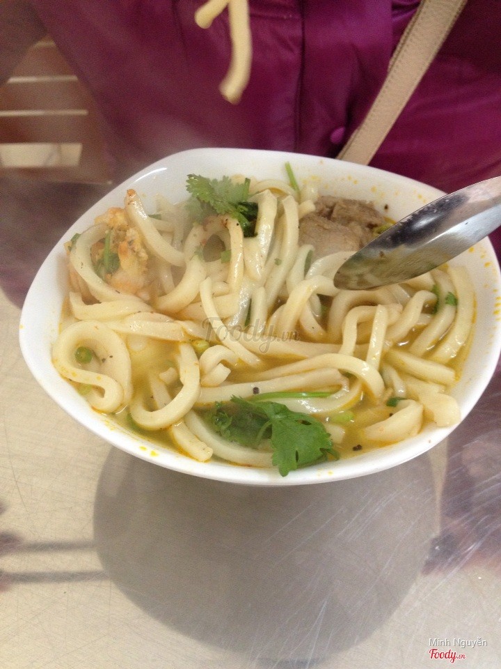 Bánh canh tôm thịt