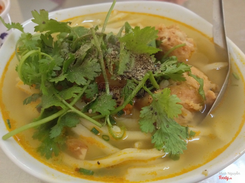 Bánh canh chả cua
