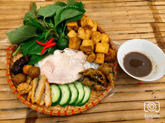 bún đậu mắm tôm hà nội
- mẹt tá lả 1/ người: 42k