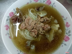 Phở tái gân (lớn) 50k