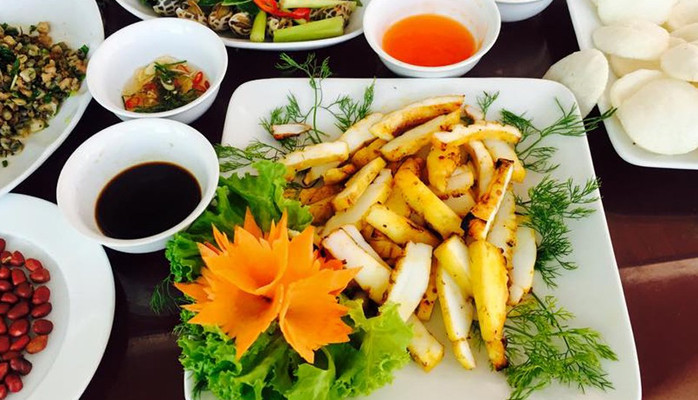 Quán Nhà Mình - Beer & Seafood
