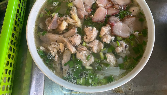 Phở 137 - Phở Gà & Phở Xá Xíu - Minh Cầu