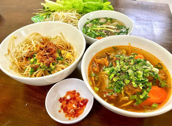 Bảo Ký - Hủ Tíu Thập Cẩm, Bún Mọc & Bò Kho - Lý Văn Phức