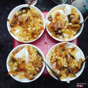 bánh đúc tàu. ngon rẻ 10k. quán bán tầm chiều rất đông