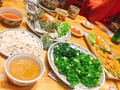 Sụn gà rang muối - Thiên lý xào tỏi - Ốc băm ngải cứu