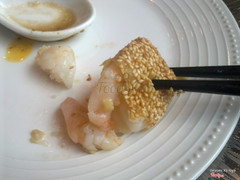 Tàu hũ ky cuốn tôm mè chiên giòn