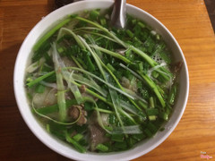 Phở nạm gầu nhiều hành - 45k