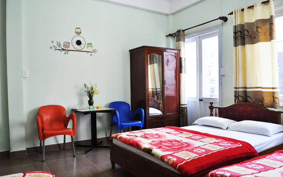 Hồng Châu Hotel