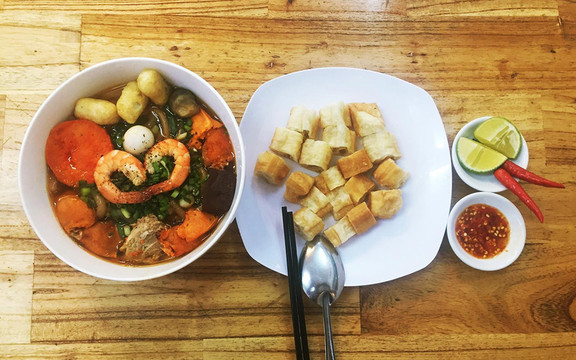 Bánh Canh Cua Cô Diệu - Bùi Thị Xuân