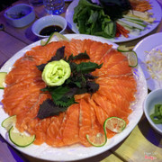 sashimi cá hồi