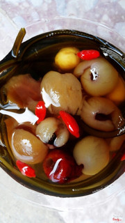 Này thì chê chỗ nào nữa. Khi mở nắp ly ra, hương đường phèn vừa nấu lan tỏa lên tận mũi. Phải nói rằng được ăn Sâm Bổ Lượng nấu thủ công tại nhà thì an toàn là phải chắc chắn. Chiến thôi.!