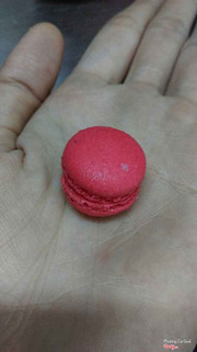 cận cảnh bánh macaron