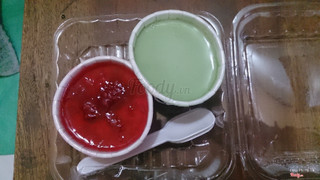 panacotta phúc bồn tử và trà xanh