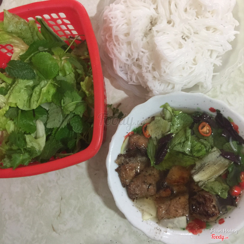 1 suất bún chả 