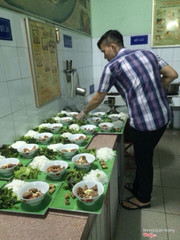 Khách đặt phần