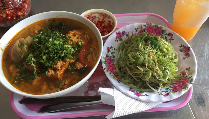 Bún Bò & Bún Riêu Cua