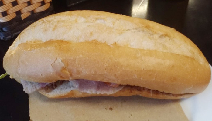 Bánh Mì Cô Hoa