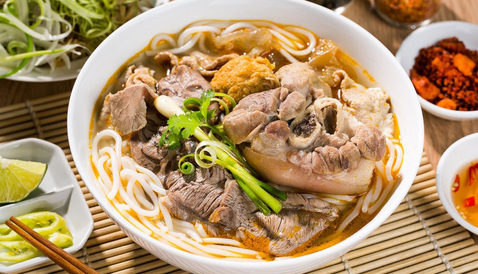 Bún Bò Huế Trang Nam - Chùa Bộc