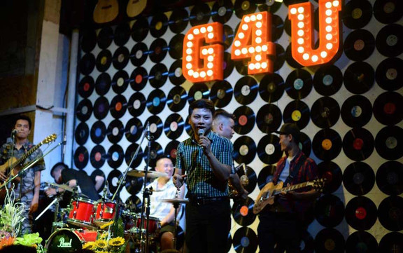 G4U - Acoustic Cafe