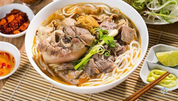 Bún Bò Huế Tú Anh - Triều Khúc