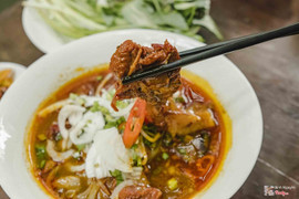 Hủ Tiếu B&#242; Kho