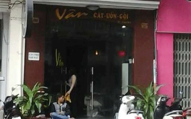Cắt Tóc Vân