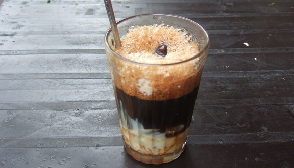 Essence - Cake & Coffee