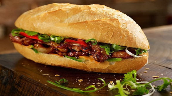 Tiệm Bánh Mì Linh Su